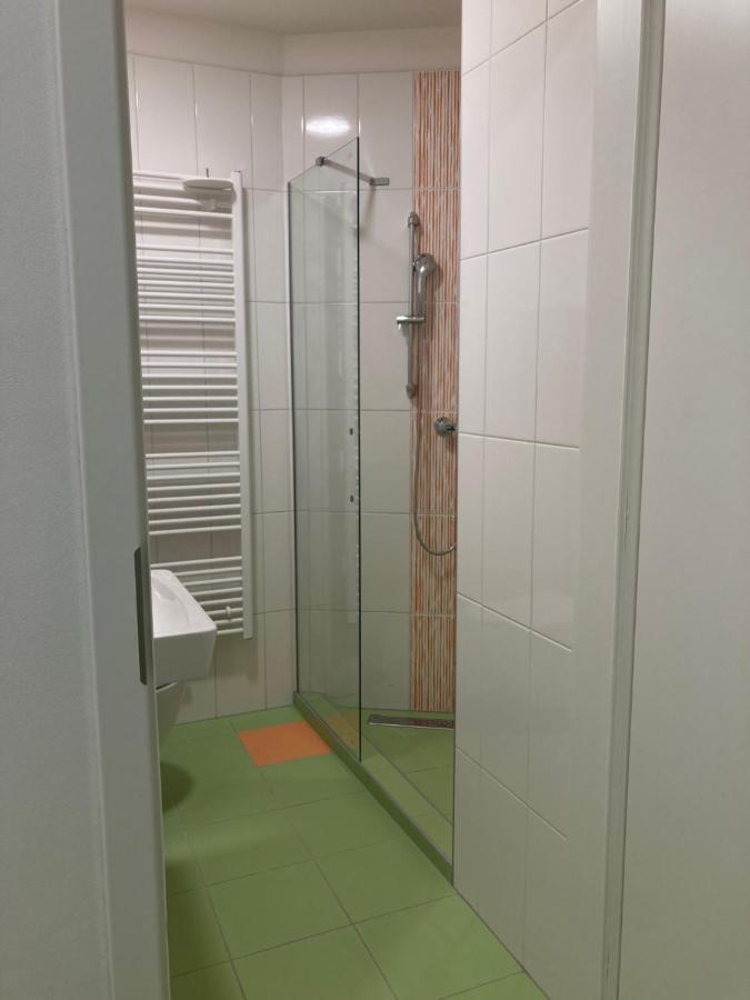 Capsule Zizkov Tower Hostel Praha